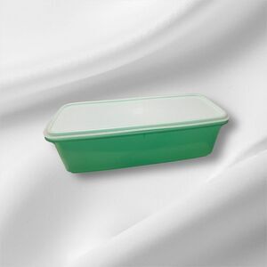 Vintage Tupperware Bread Celery Keeper w Translucent Lid Tray Jadeite‎ Green